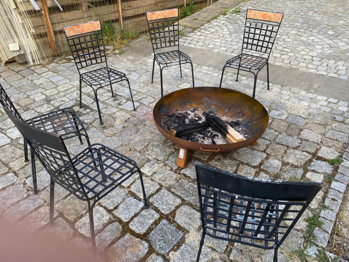 Fewo GERICHTSSTUBE im Rittergut bei Dresden für 2 Erw und 4 Kids Wachau Exterior foto