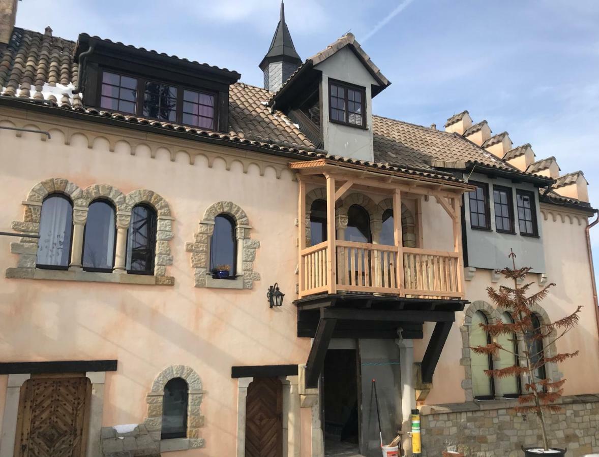 Fewo GERICHTSSTUBE im Rittergut bei Dresden für 2 Erw und 4 Kids Wachau Exterior foto