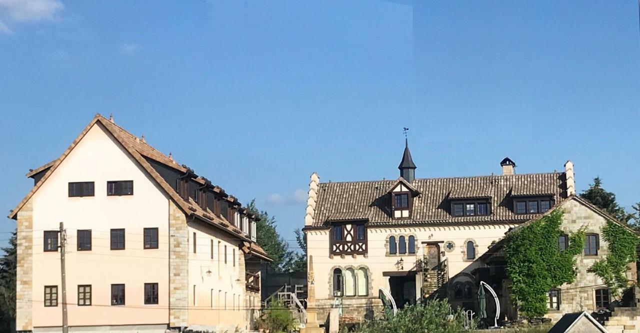 Fewo GERICHTSSTUBE im Rittergut bei Dresden für 2 Erw und 4 Kids Wachau Exterior foto